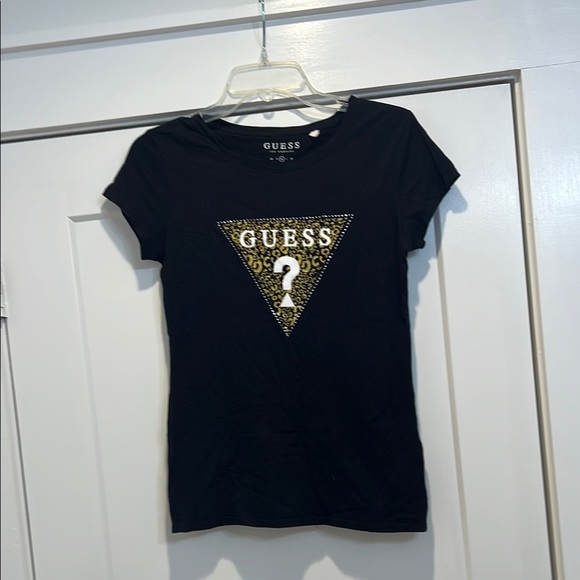 Guess Los Angeles black fitted tee size medium. In great condition! - Picture 1 of 5